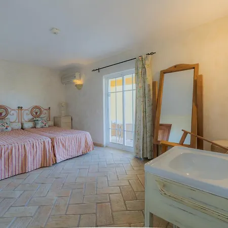 Penzion Quinta De Sao Faustino - Turismo Rural *